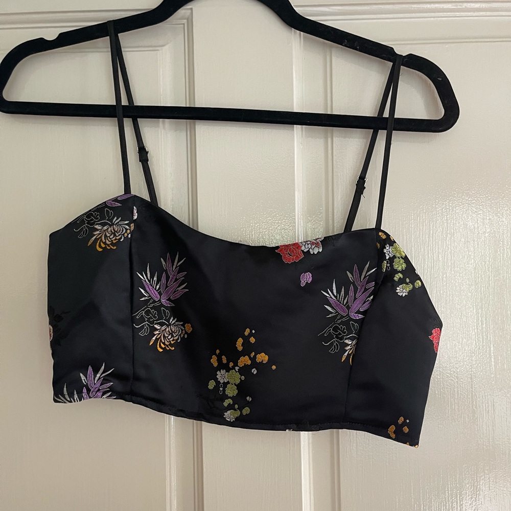 HONEYPUNCH black crop top